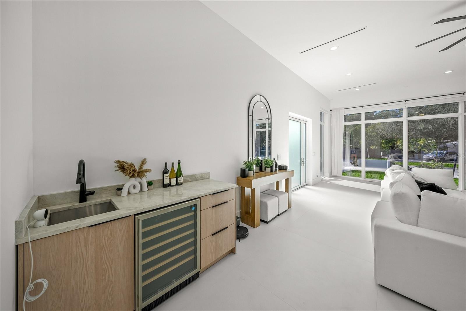 Image 19 of 77 For 3500 Bay Shore Road