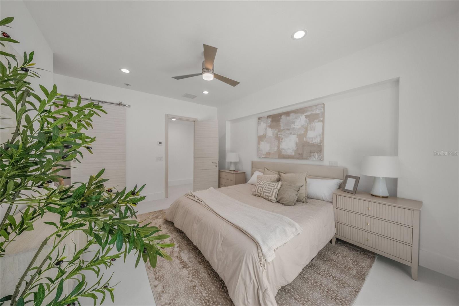 Image 22 of 77 For 3500 Bay Shore Road