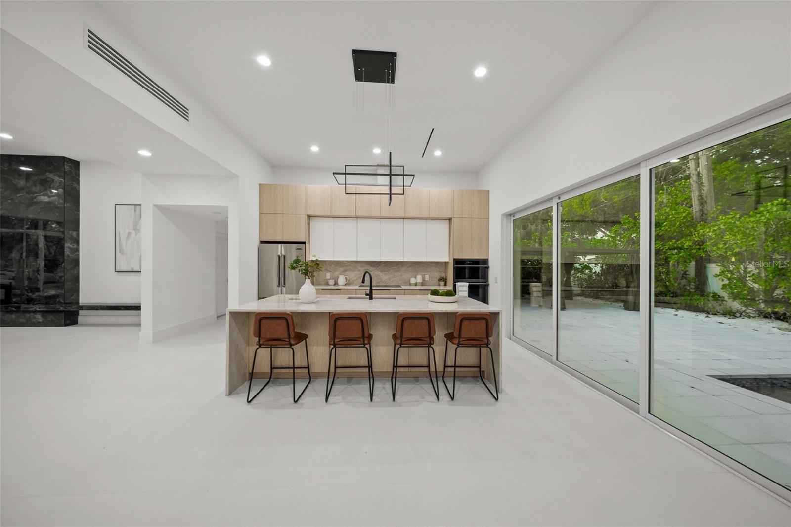 Image 39 of 77 For 3500 Bay Shore Road