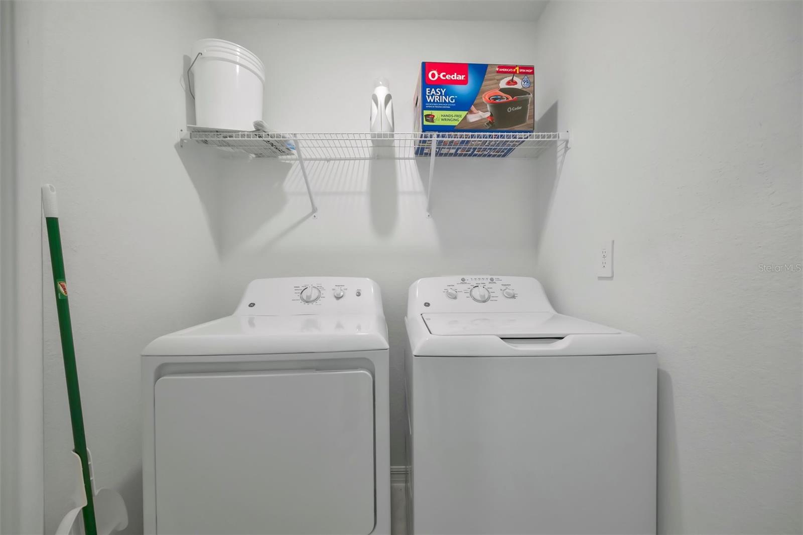 Image 31 of 50 For 19140 Scallop Loop  108