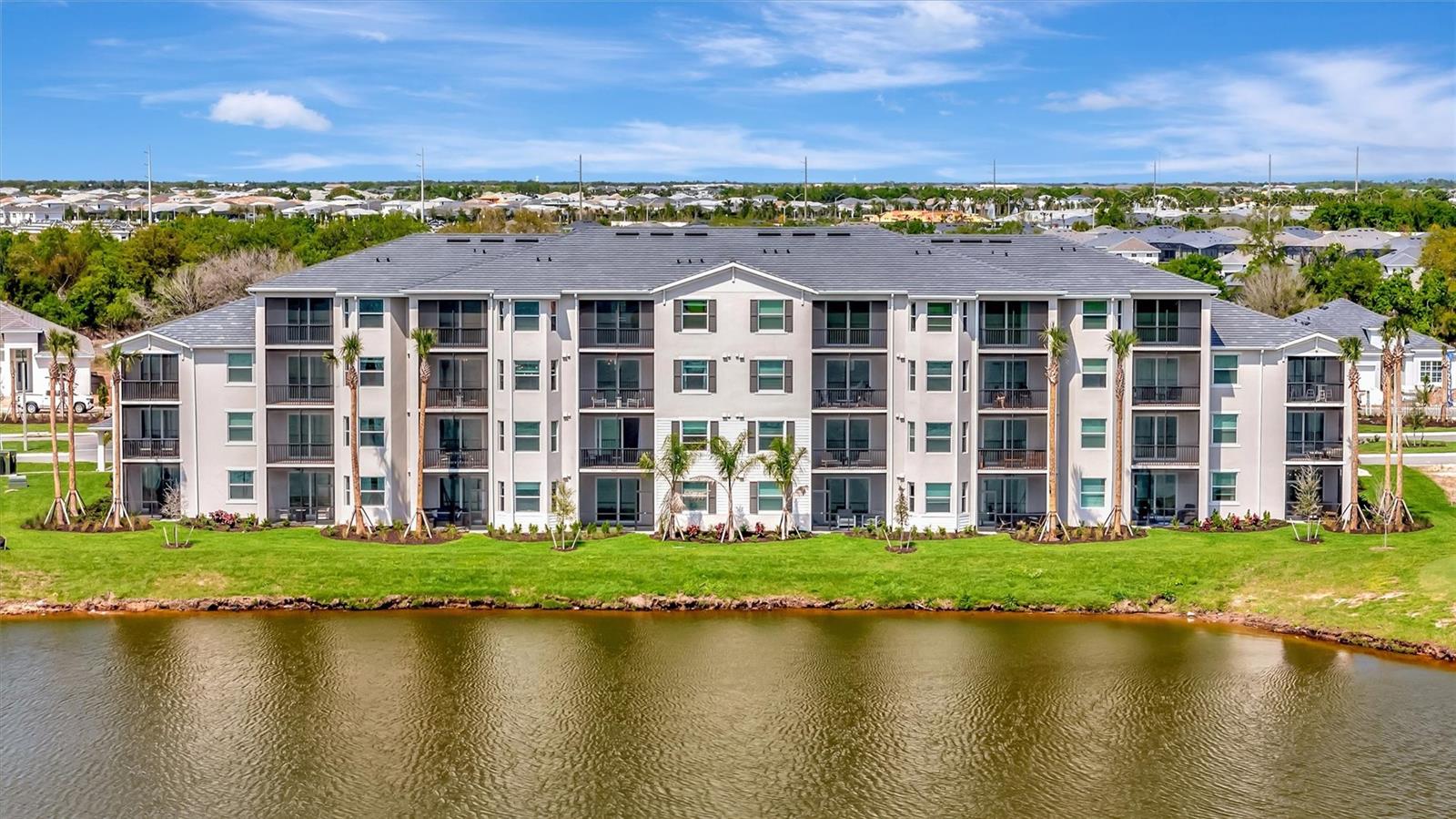 Image 41 of 50 For 19140 Scallop Loop  108