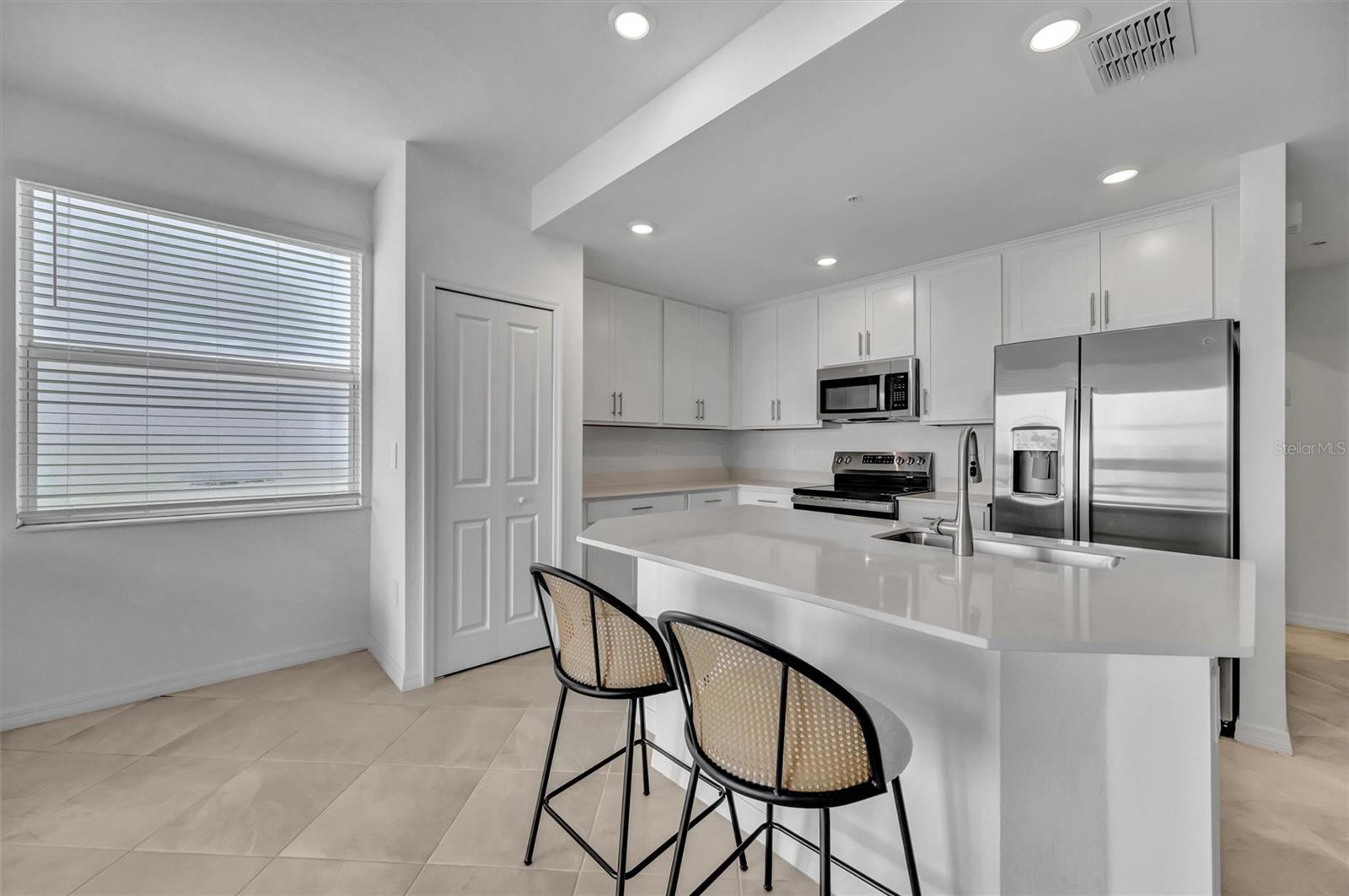 Image 45 of 50 For 19140 Scallop Loop  108