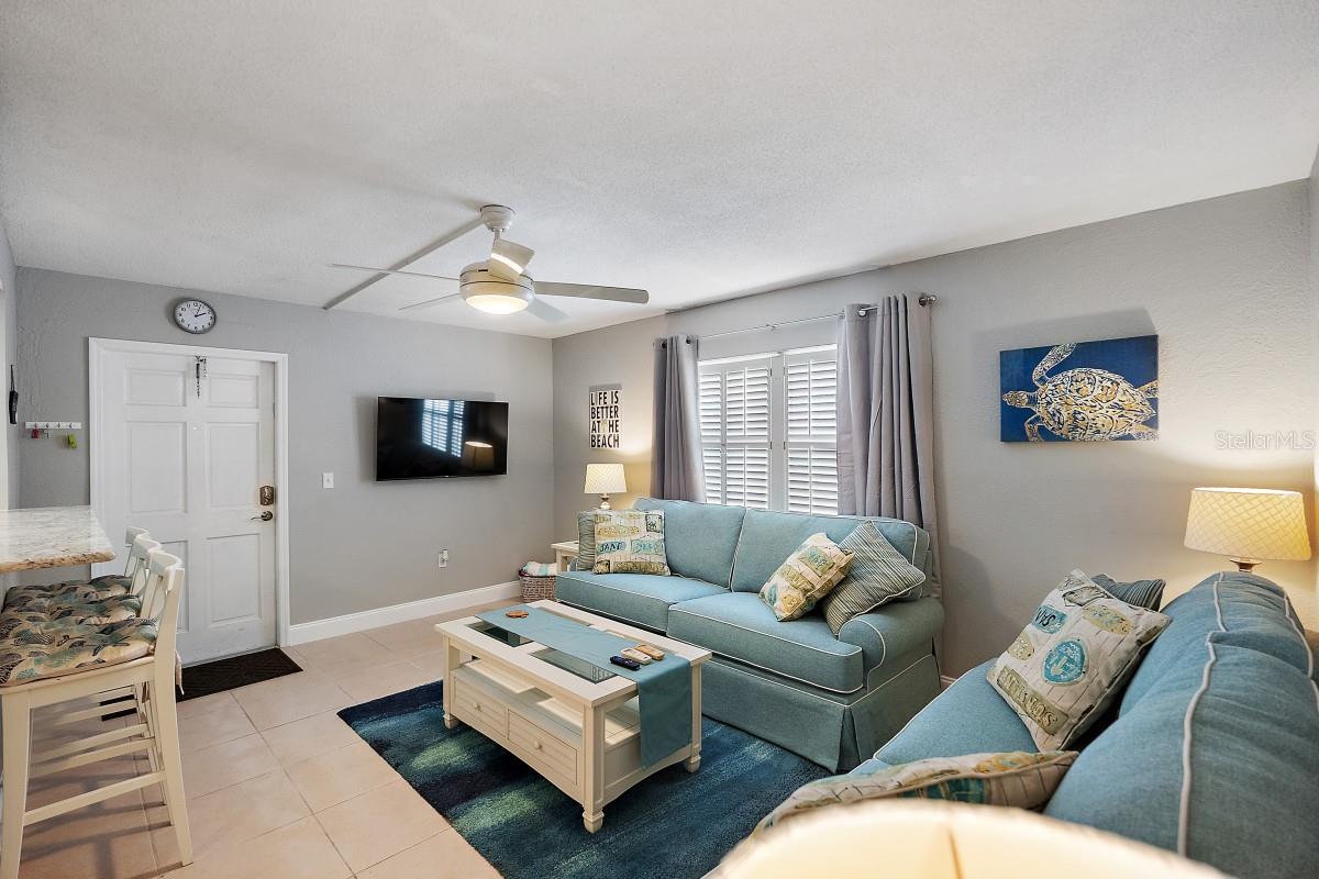 Image 11 of 23 For 11440 1st Street E 1