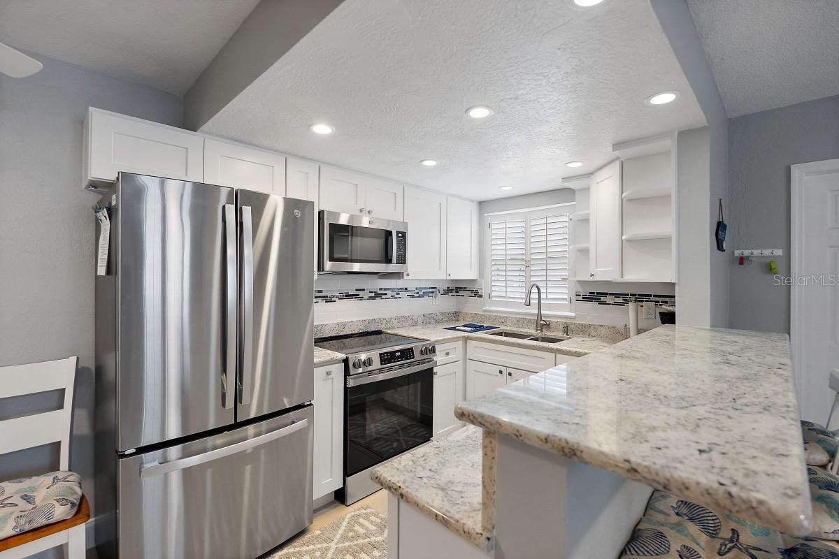 Image 13 of 23 For 11440 1st Street E 1