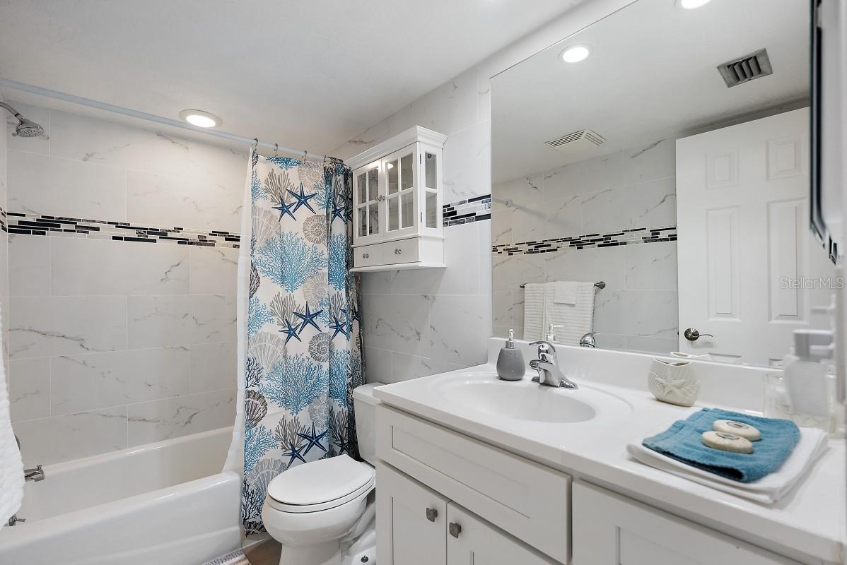 Image 21 of 23 For 11440 1st Street E 1