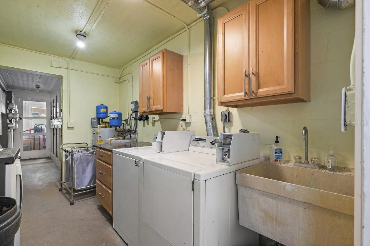 Image 22 of 23 For 11440 1st Street E 1