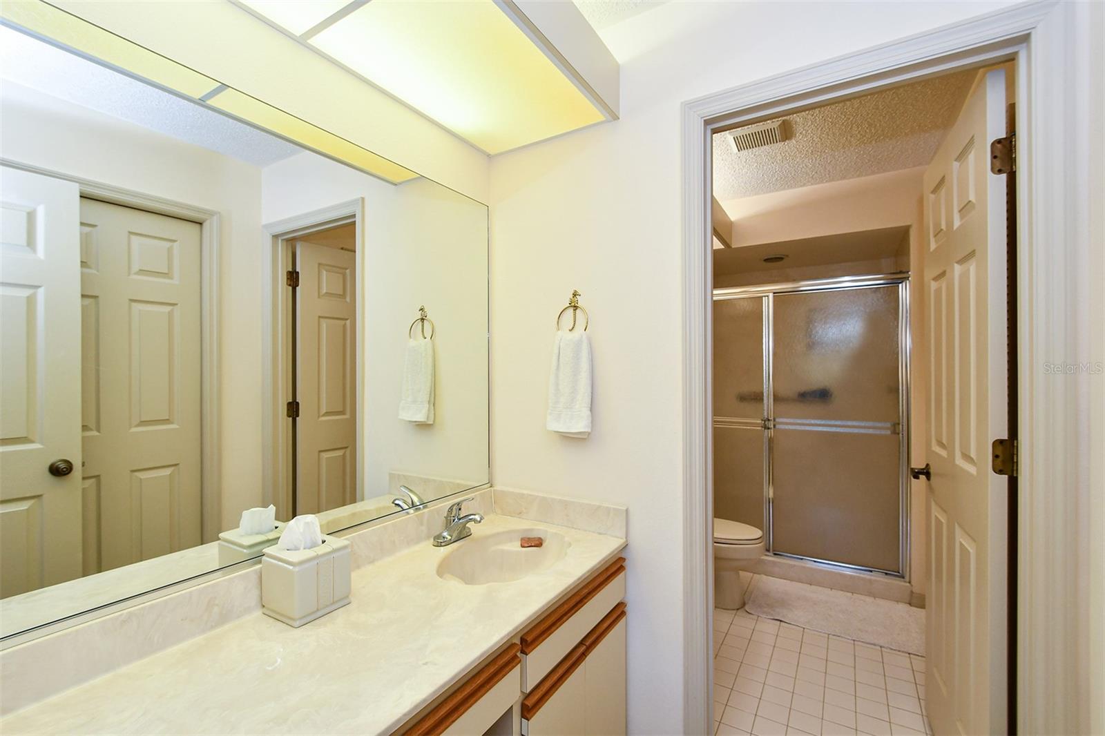 Image 20 of 33 For 5649 Long Common Court 19