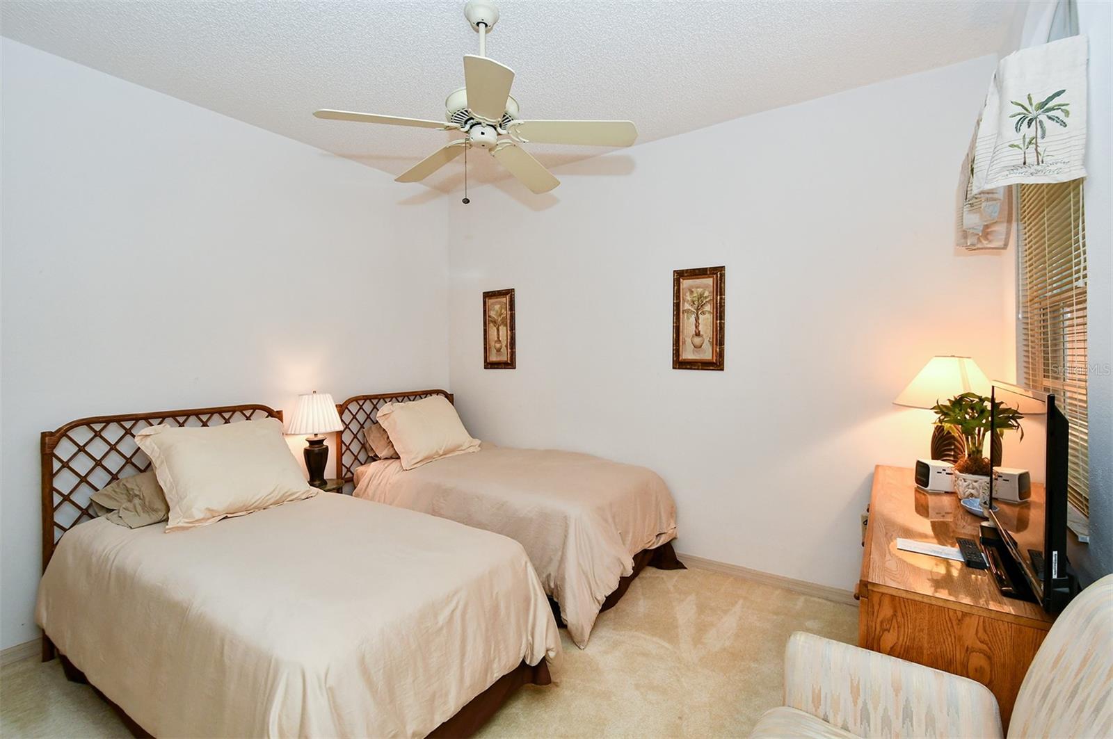 Image 22 of 33 For 5649 Long Common Court 19