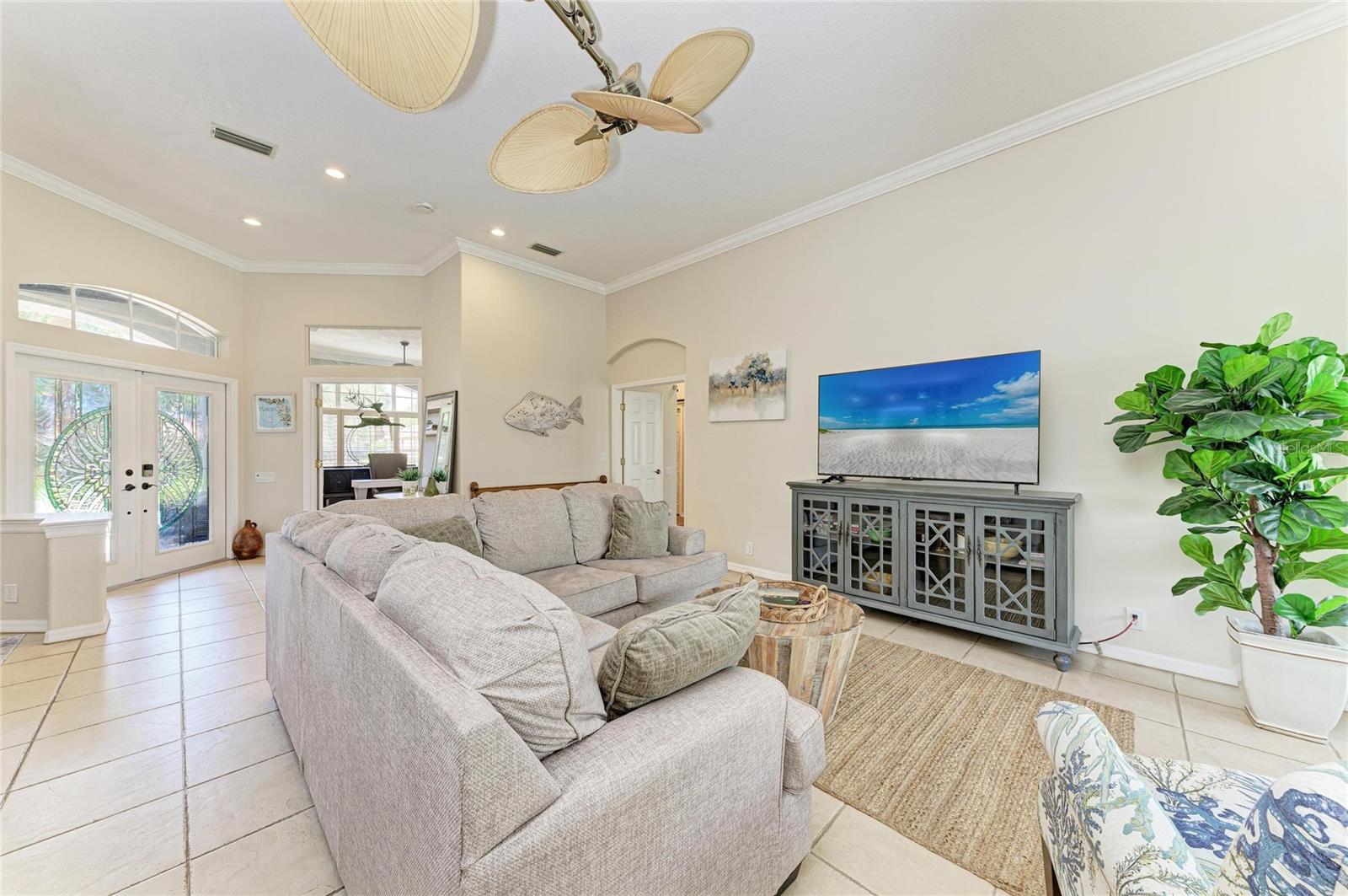 Image 10 of 74 For 2337 Little Country Road