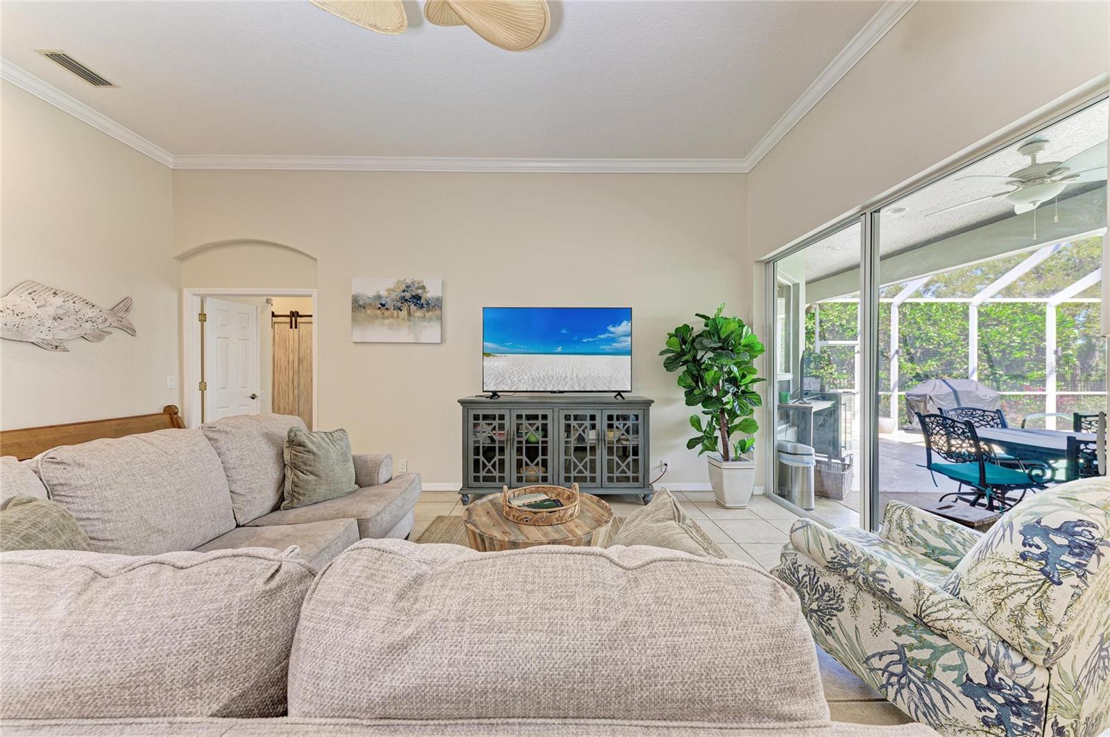 Image 11 of 74 For 2337 Little Country Road