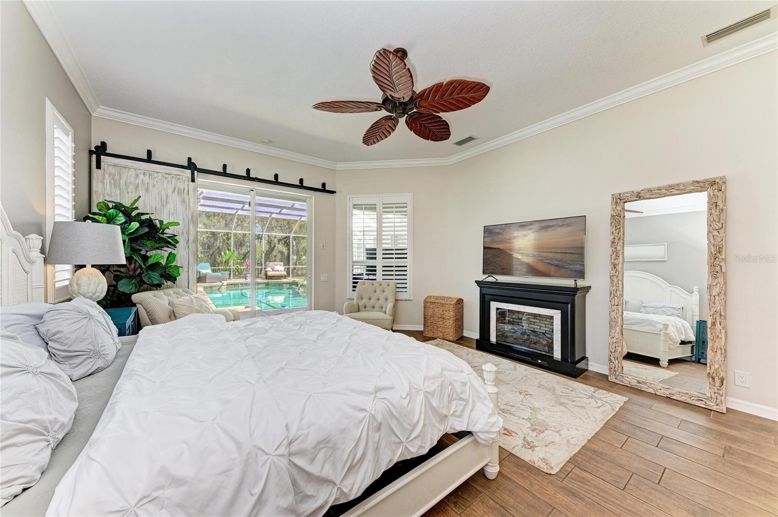 Image 31 of 74 For 2337 Little Country Road