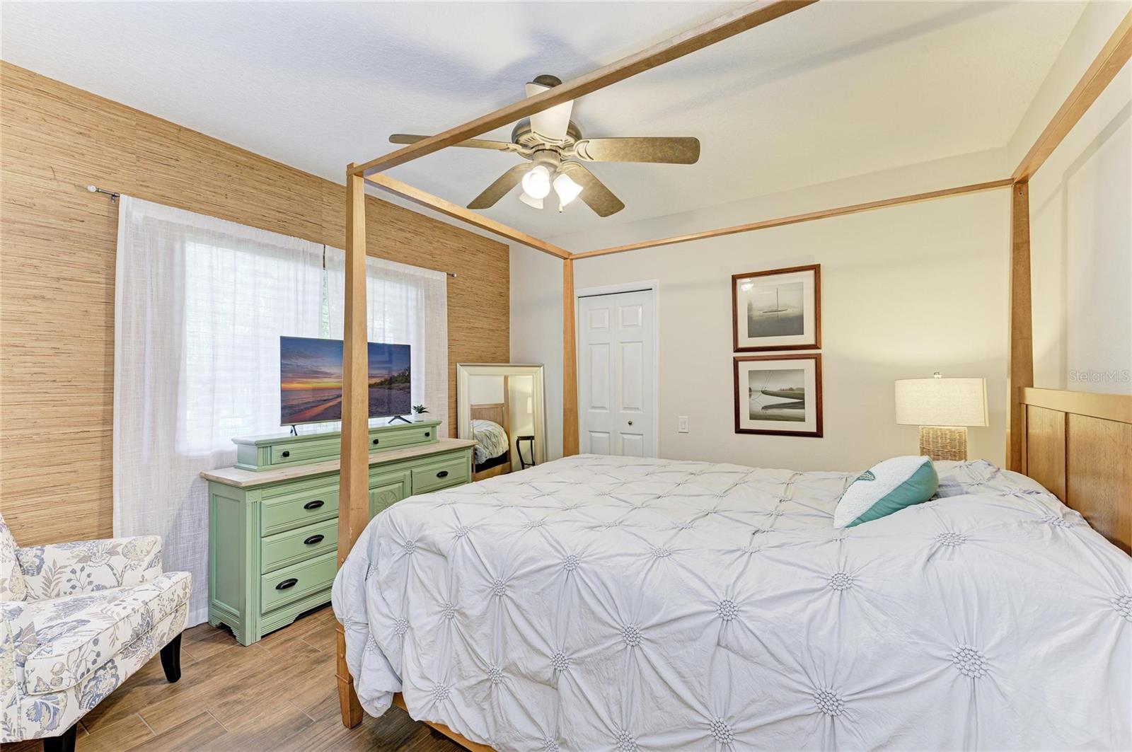 Image 41 of 74 For 2337 Little Country Road