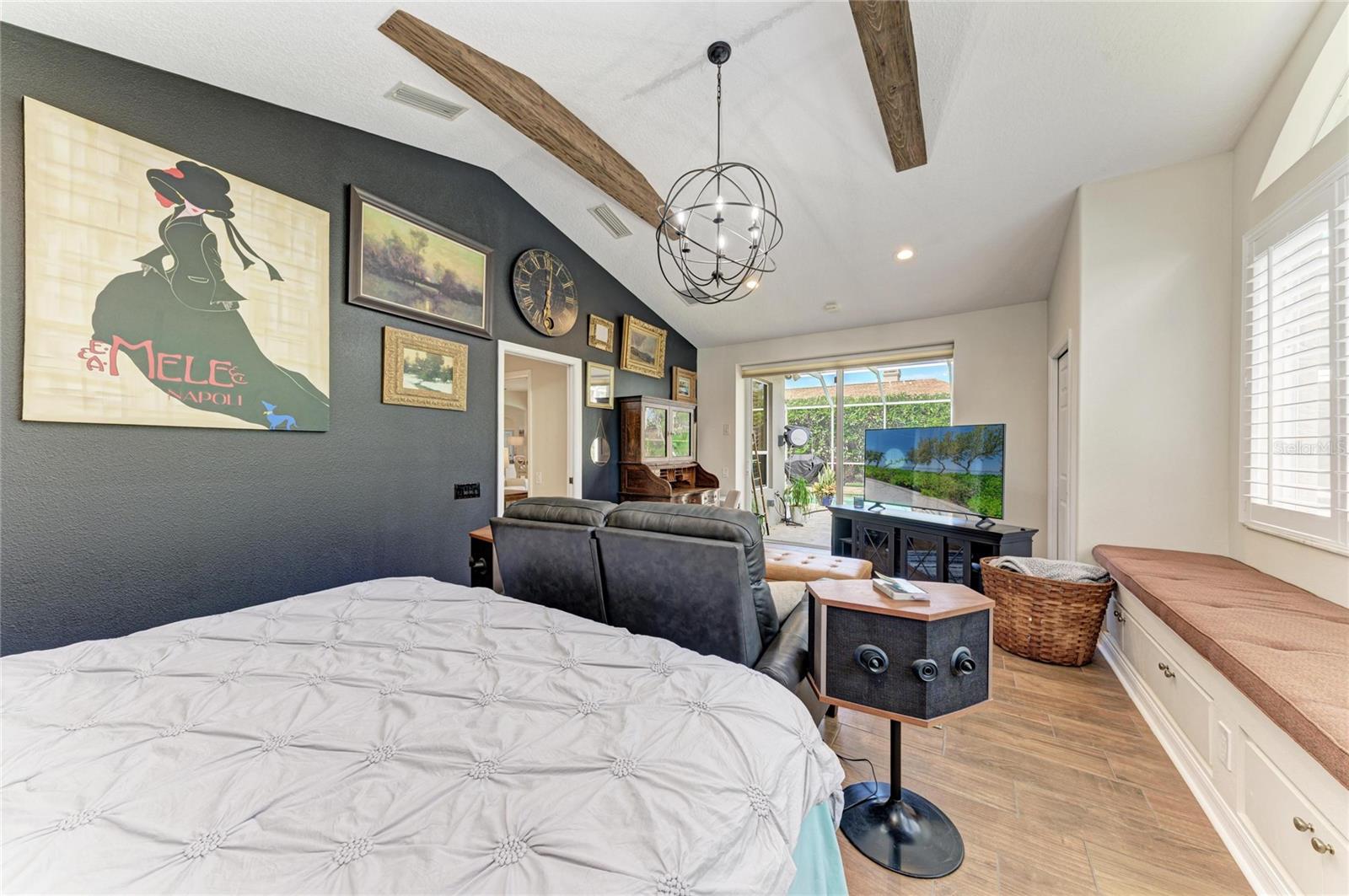 Image 49 of 74 For 2337 Little Country Road