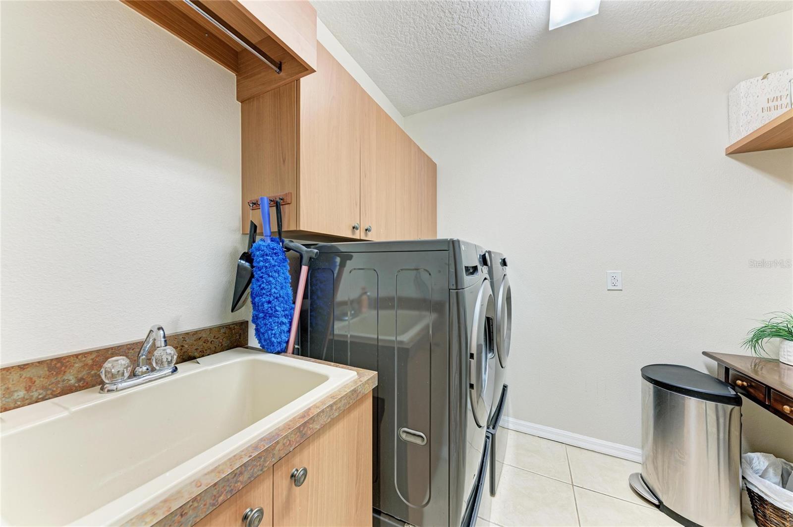 Image 50 of 74 For 2337 Little Country Road