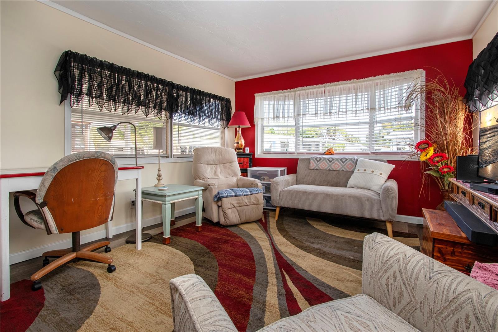 Image 12 of 57 For 420 49th Street E 83