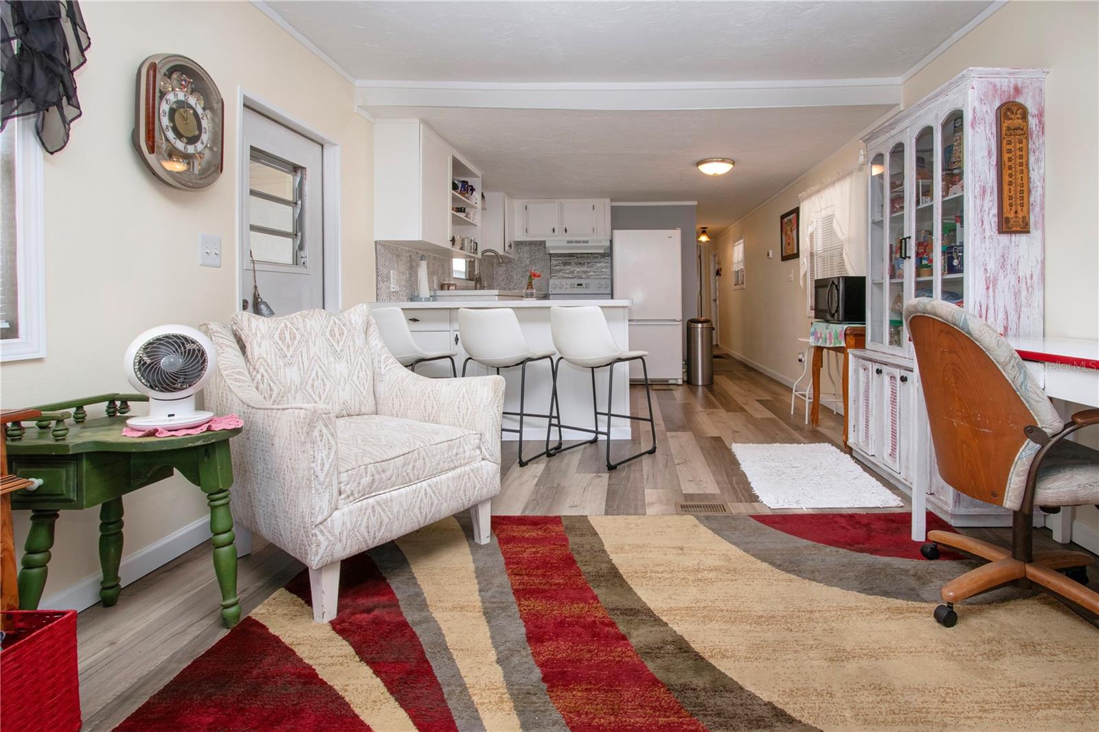 Image 16 of 57 For 420 49th Street E 83