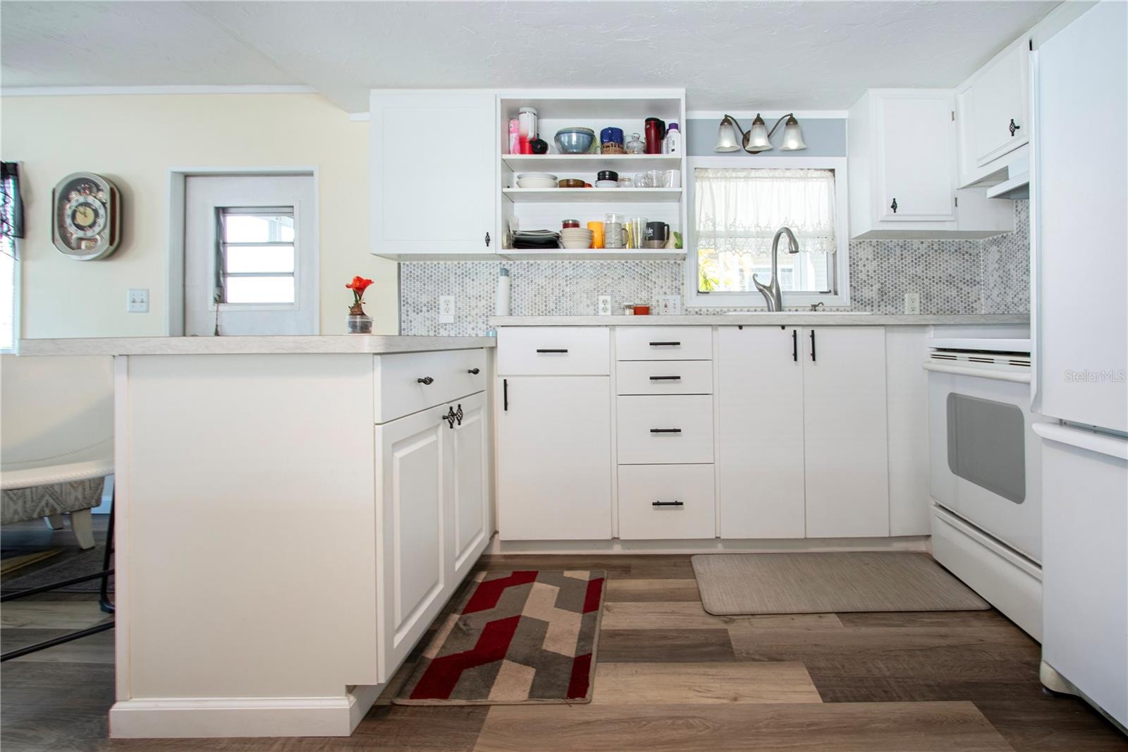 Image 23 of 57 For 420 49th Street E 83