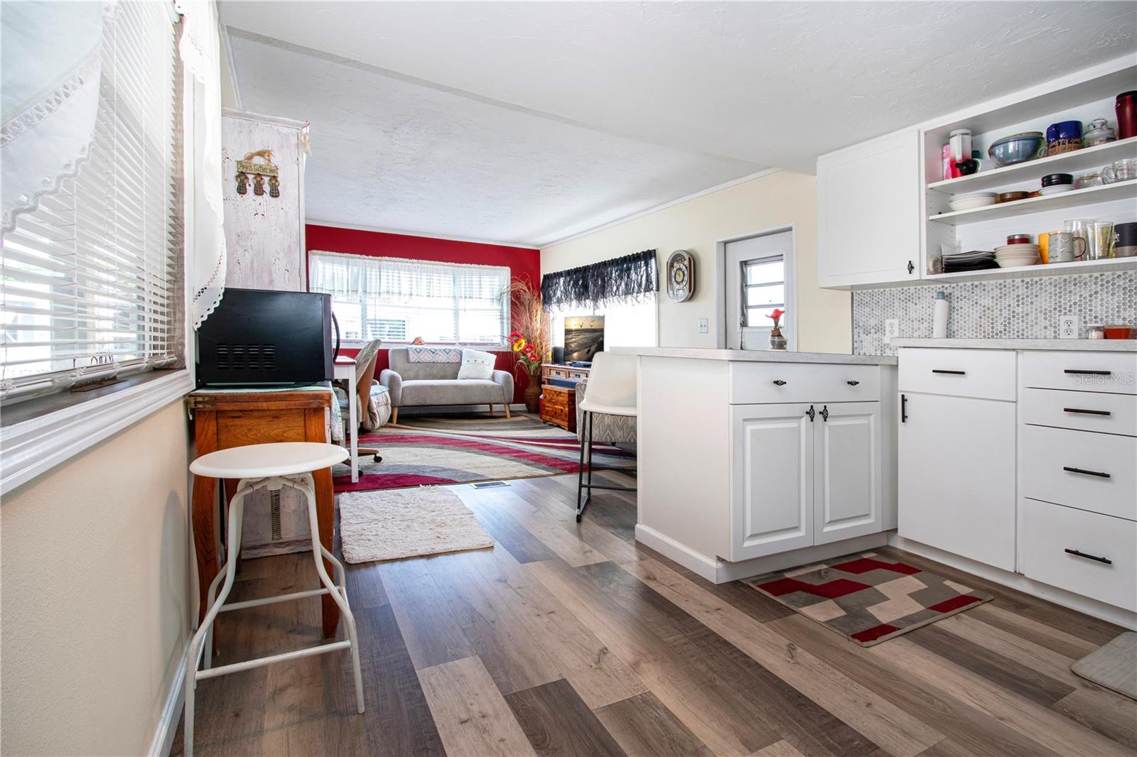 Image 25 of 57 For 420 49th Street E 83