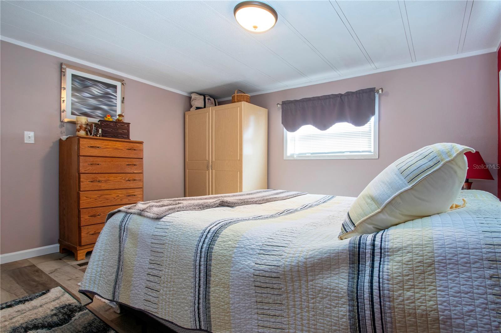 Image 29 of 57 For 420 49th Street E 83