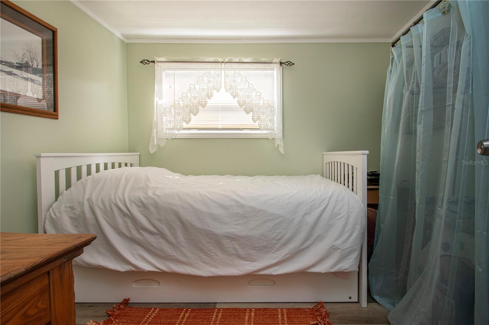 Image 34 of 57 For 420 49th Street E 83