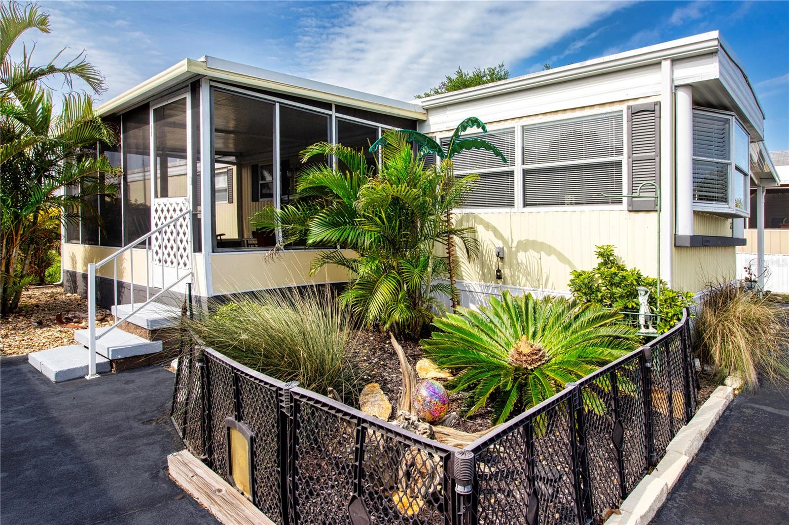 Image 9 of 57 For 420 49th Street E 83