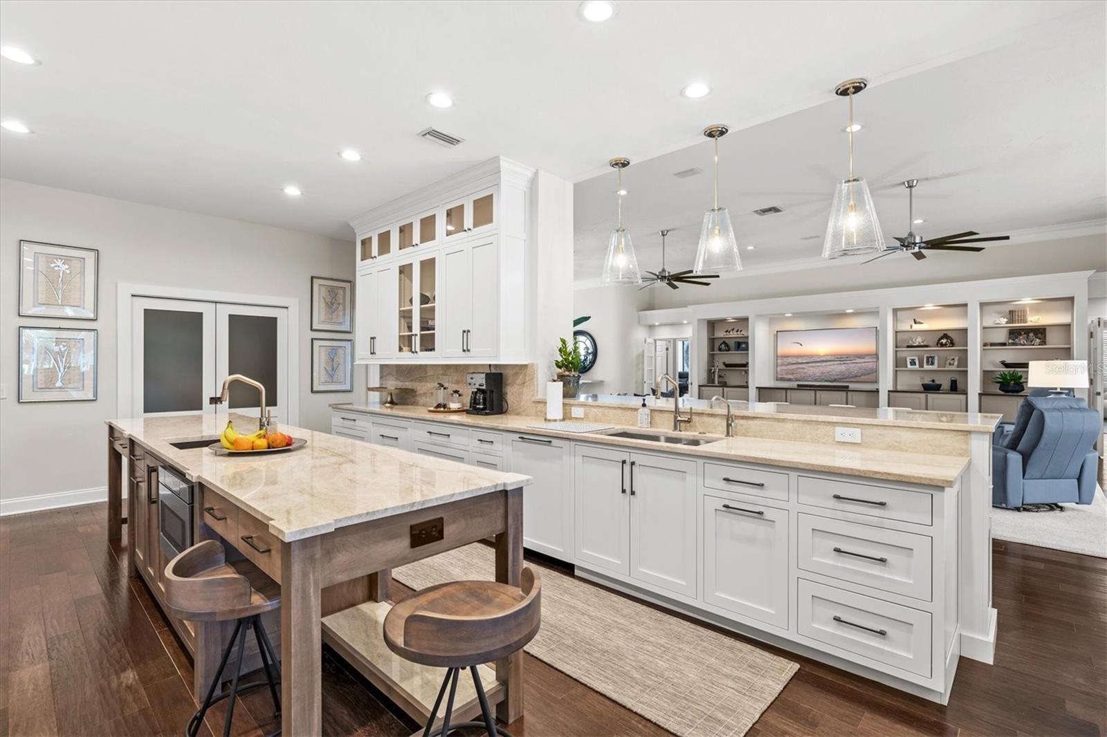 Image 12 of 75 For 7305 Links Court