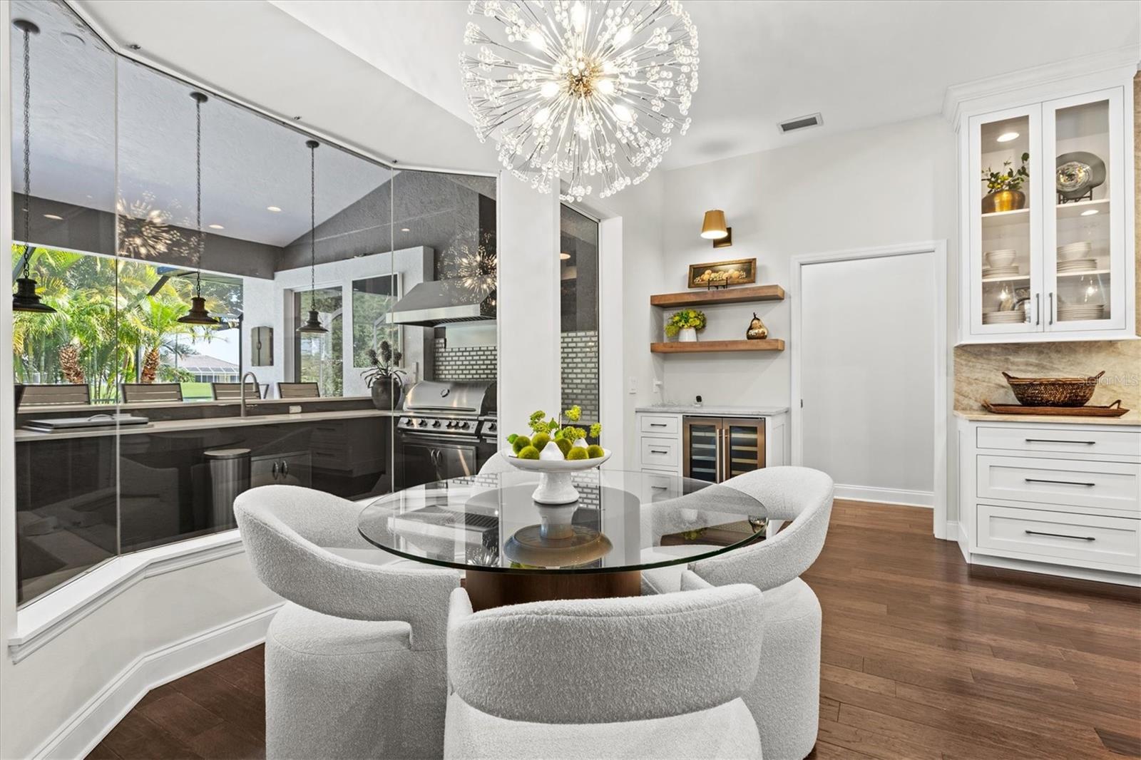 Image 18 of 75 For 7305 Links Court