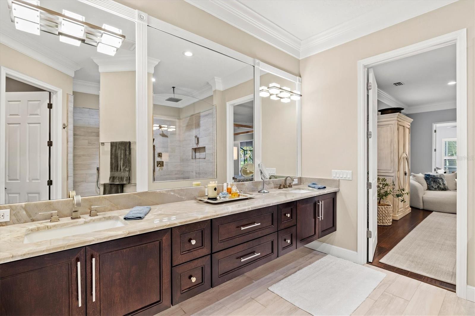 Image 26 of 75 For 7305 Links Court