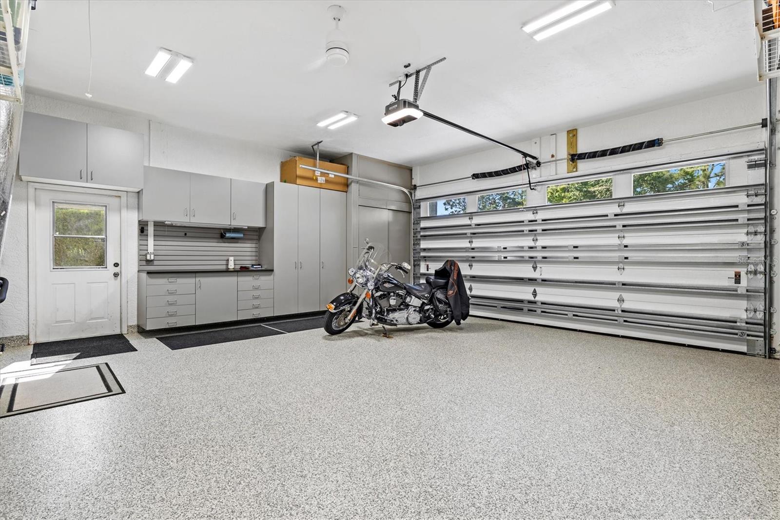 Image 41 of 75 For 7305 Links Court