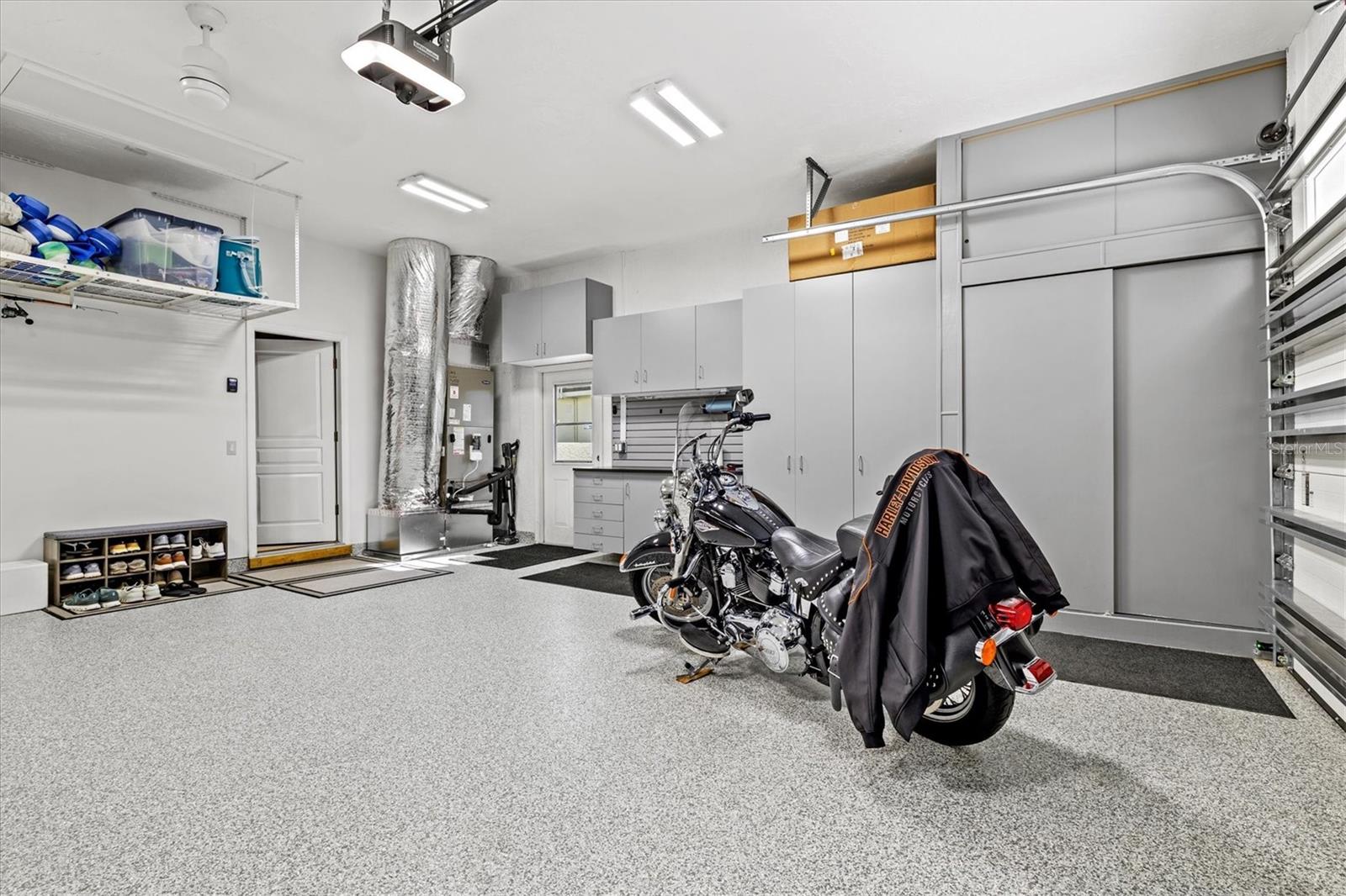 Image 42 of 75 For 7305 Links Court