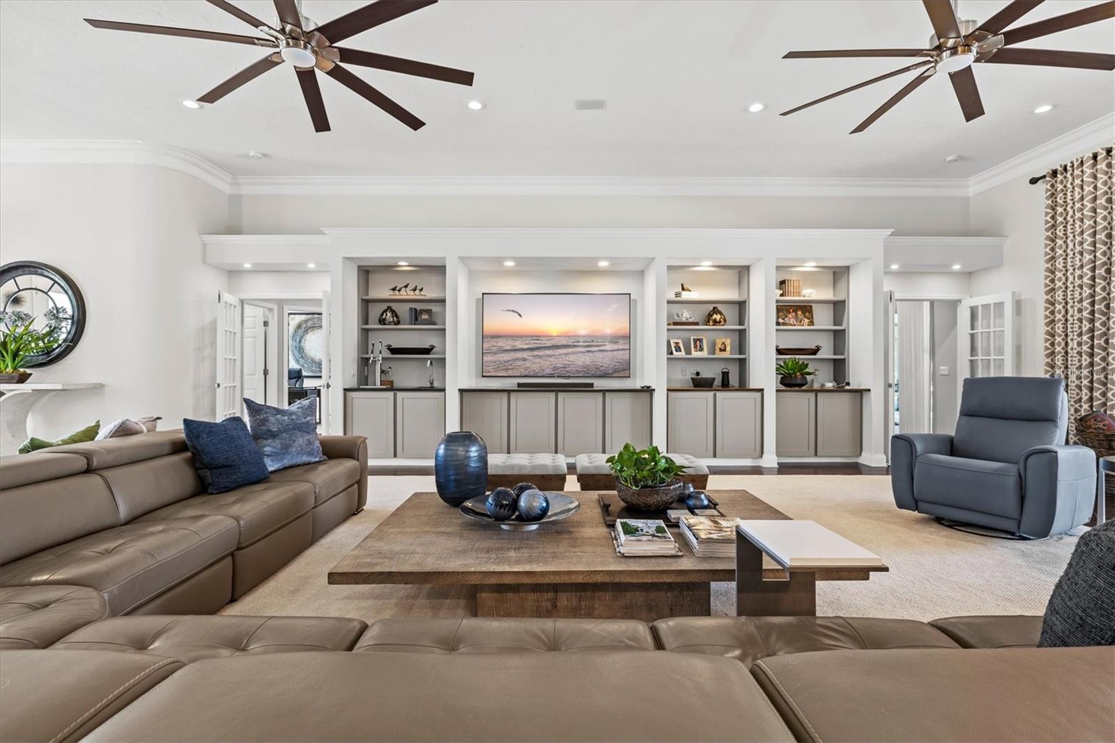 Image 5 of 75 For 7305 Links Court