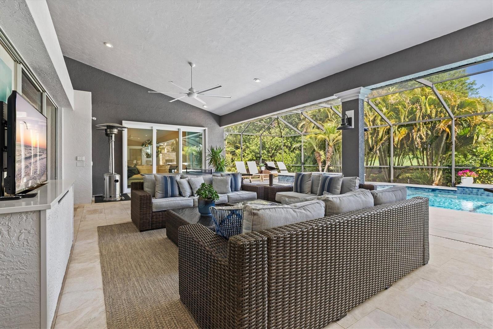 Image 51 of 75 For 7305 Links Court