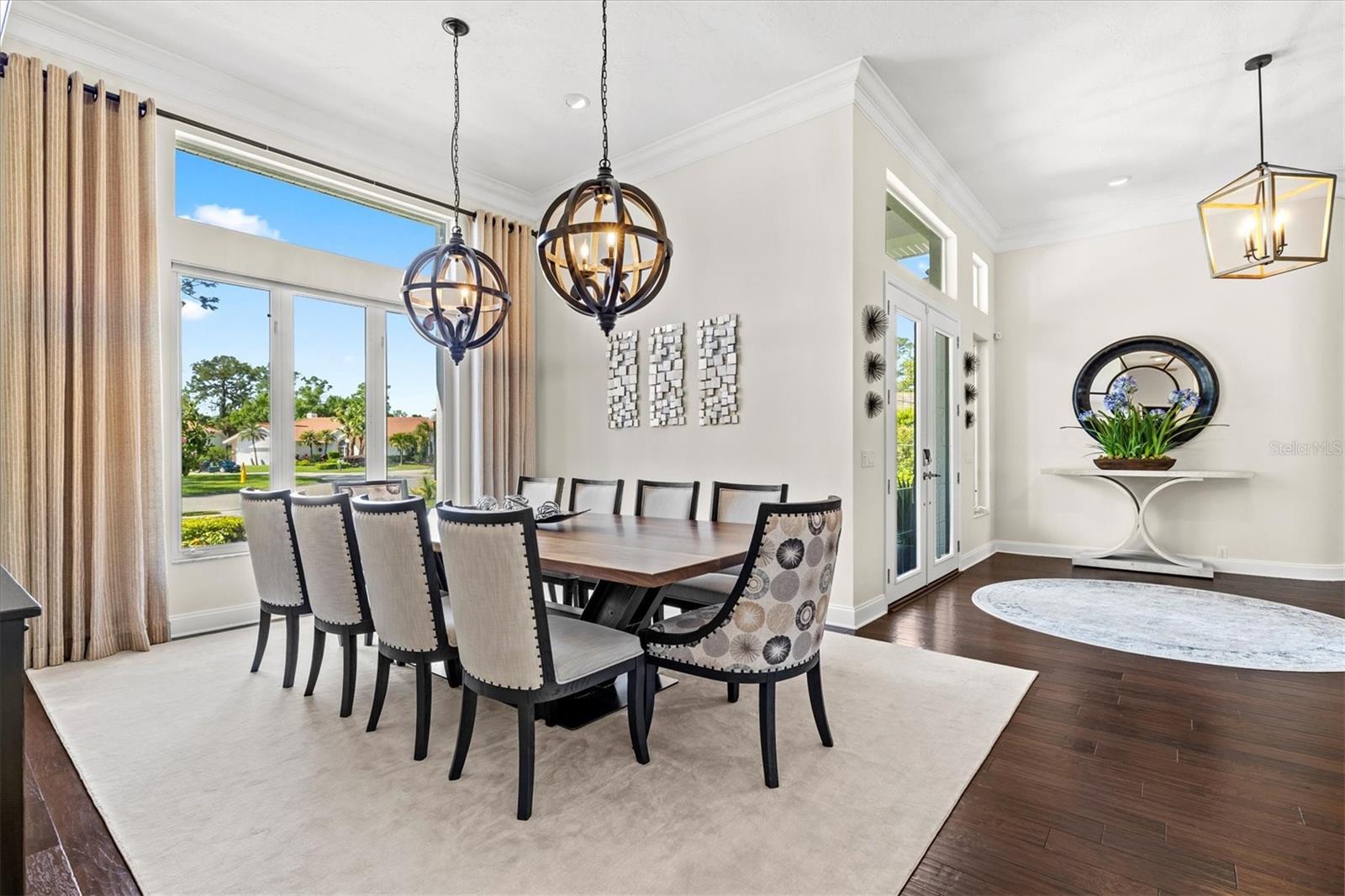 Image 9 of 75 For 7305 Links Court