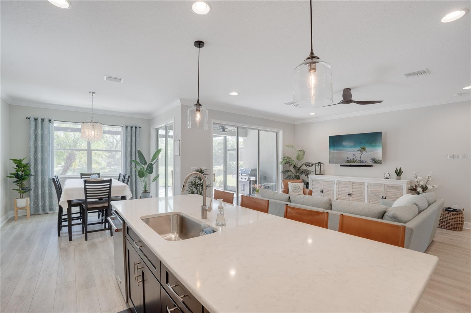 Image 11 of 35 For 5841 Long Shore Loop