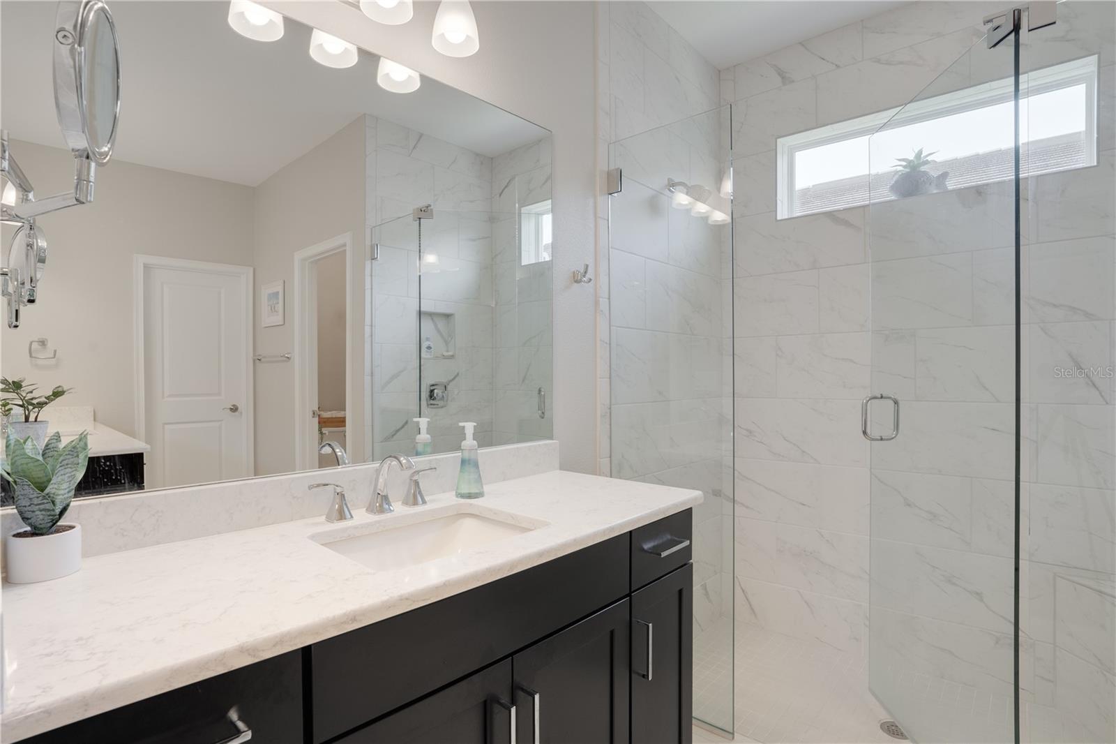 Image 24 of 35 For 5841 Long Shore Loop