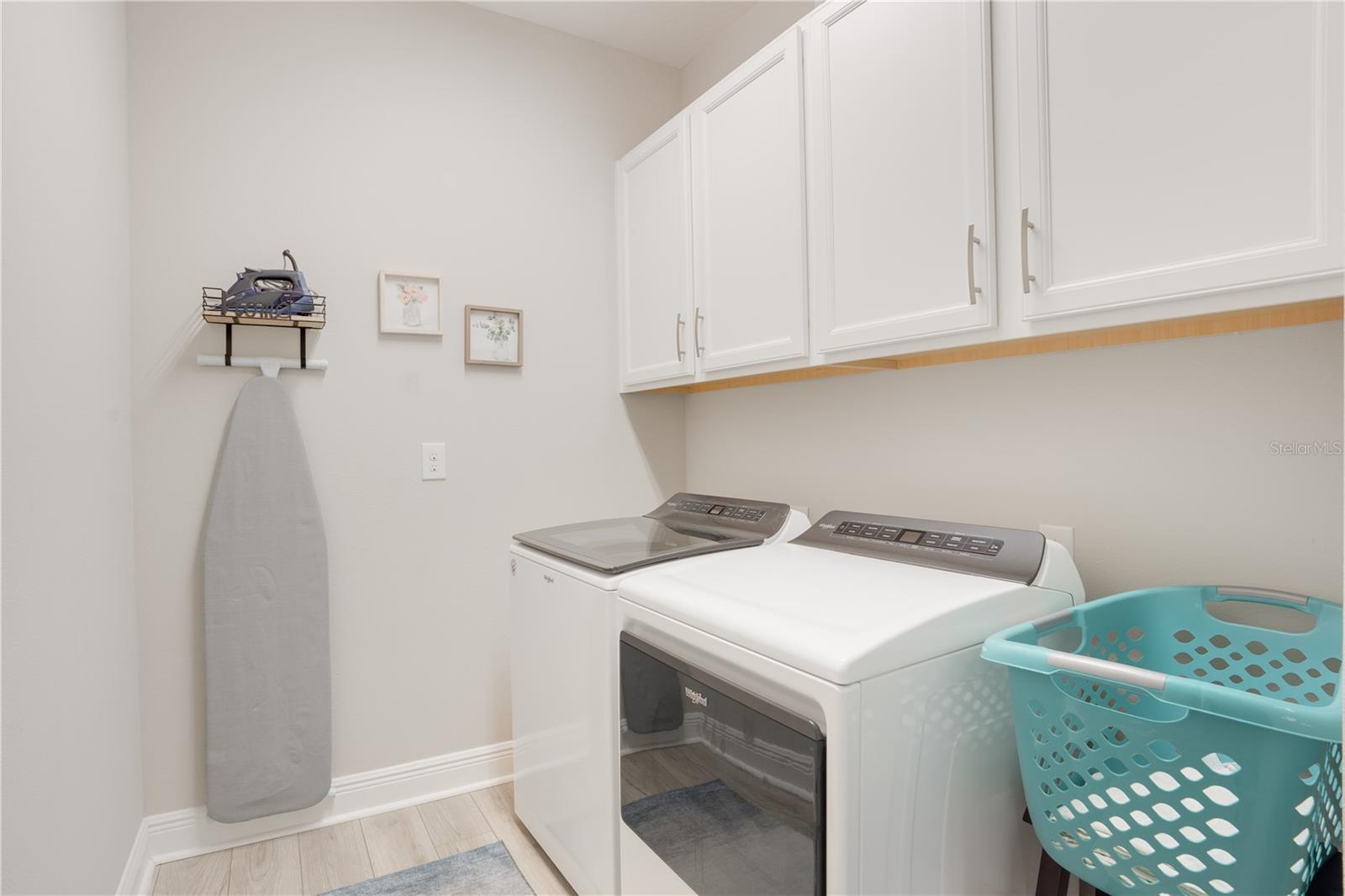 Image 28 of 35 For 5841 Long Shore Loop