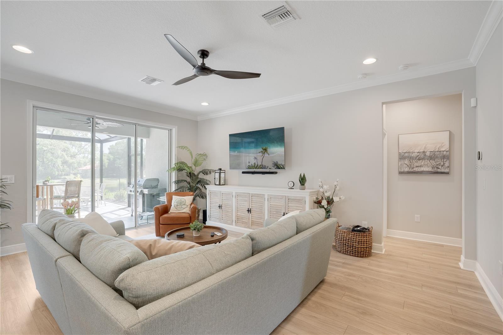 Image 5 of 35 For 5841 Long Shore Loop