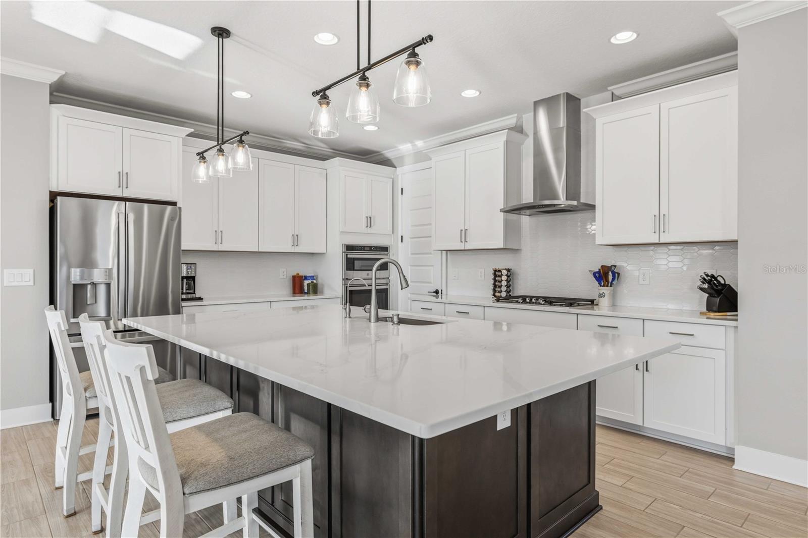 Image 18 of 75 For 17109 Sweetwater Village Drive