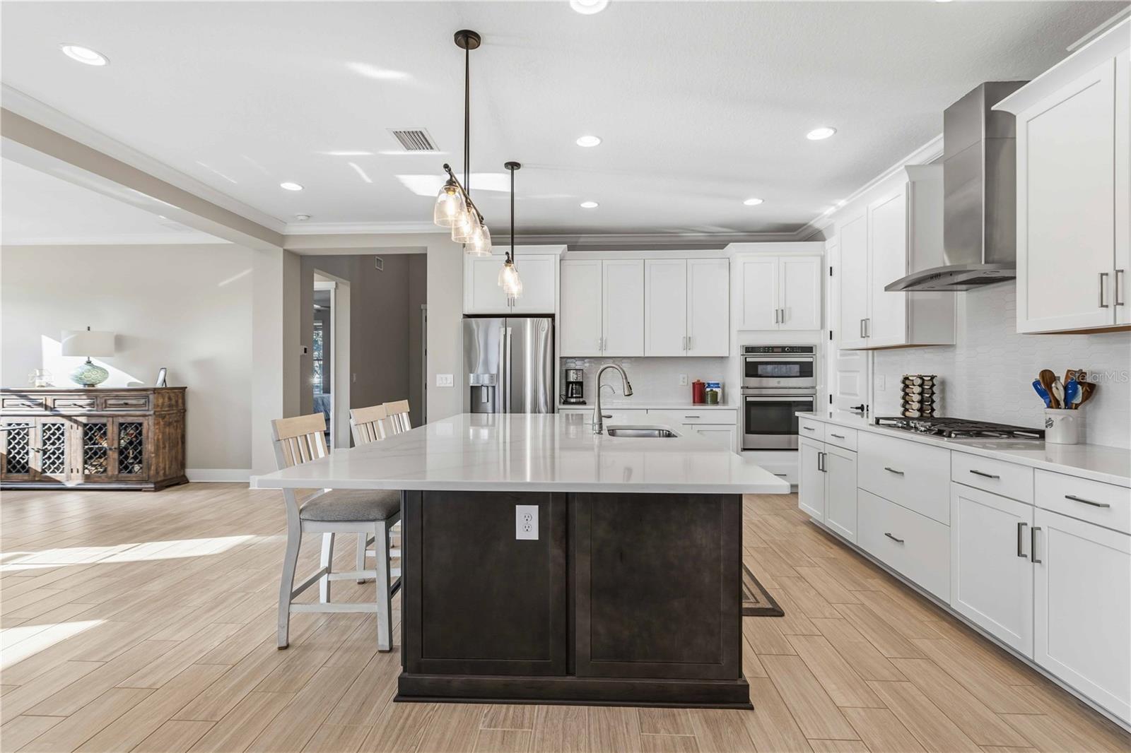 Image 19 of 75 For 17109 Sweetwater Village Drive