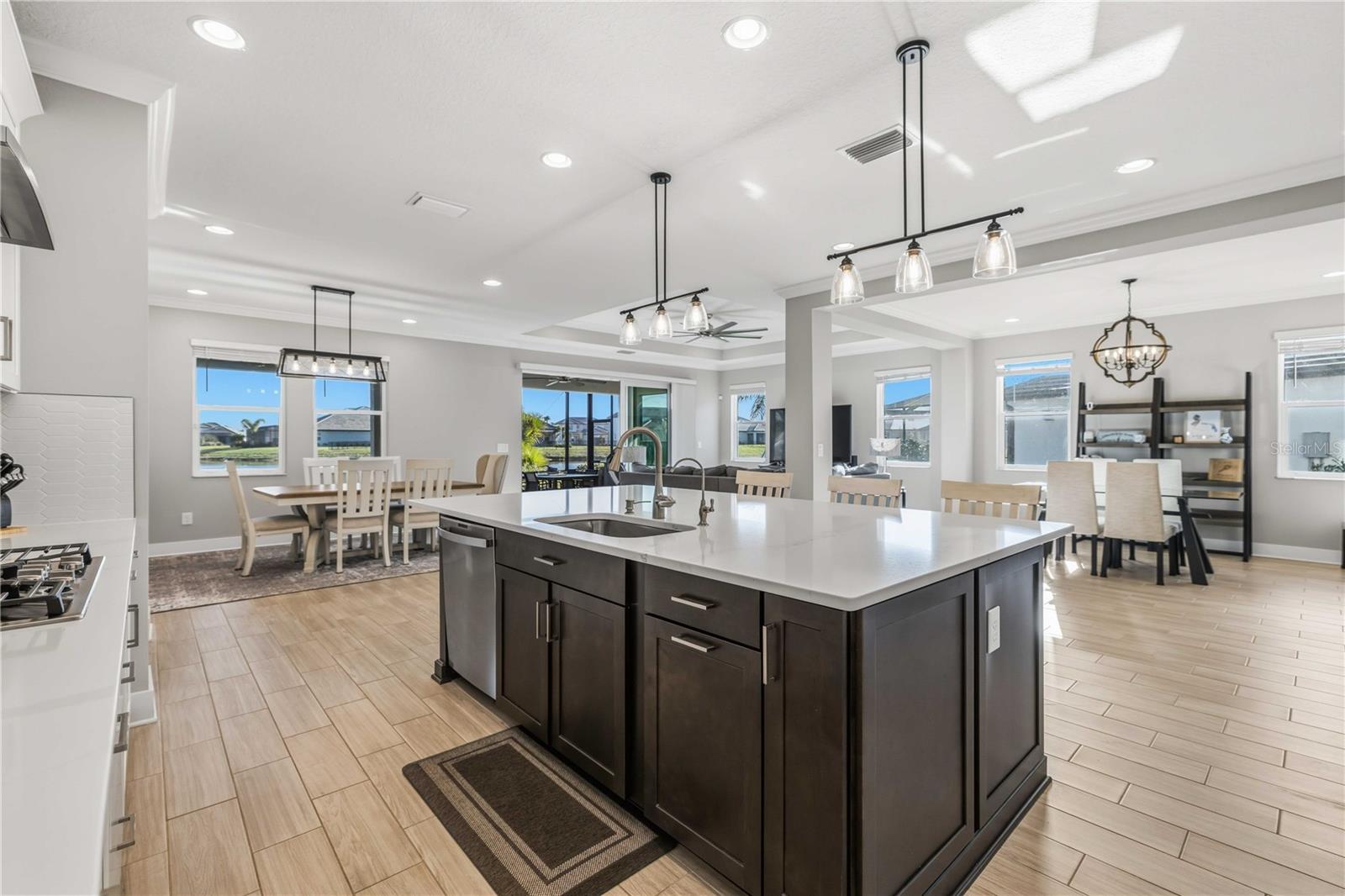 Image 21 of 75 For 17109 Sweetwater Village Drive