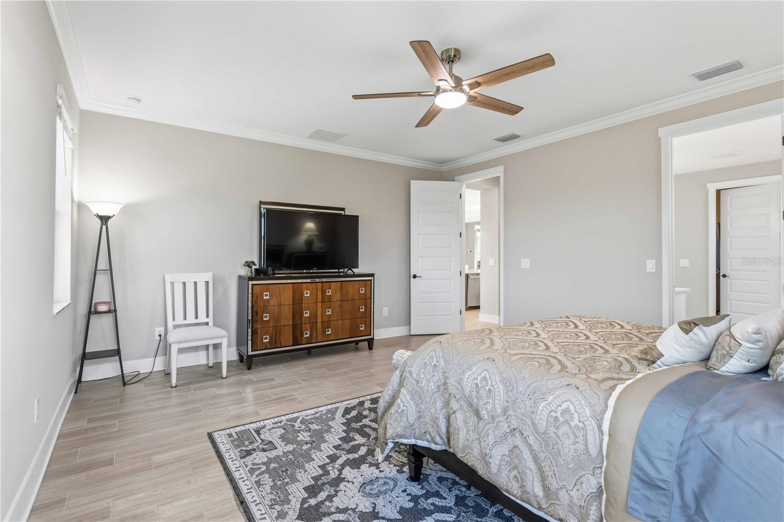 Image 29 of 75 For 17109 Sweetwater Village Drive