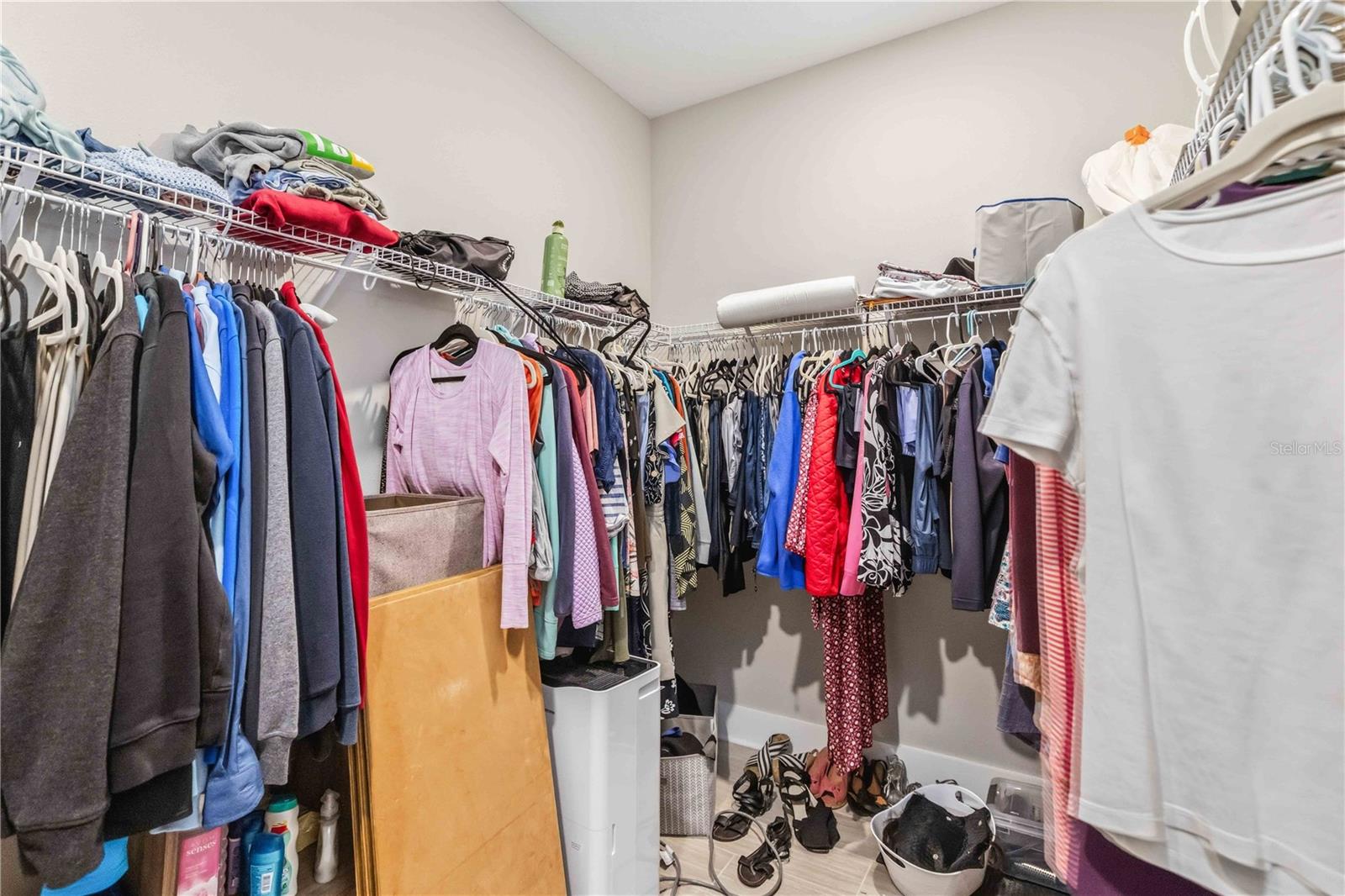 Image 32 of 75 For 17109 Sweetwater Village Drive