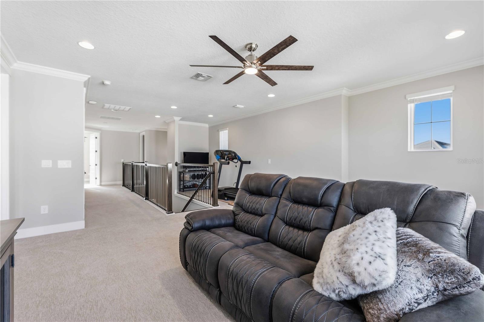 Image 39 of 75 For 17109 Sweetwater Village Drive