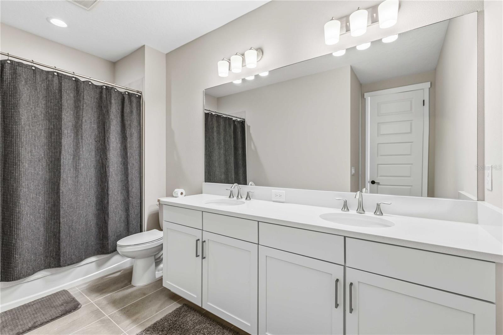 Image 48 of 75 For 17109 Sweetwater Village Drive