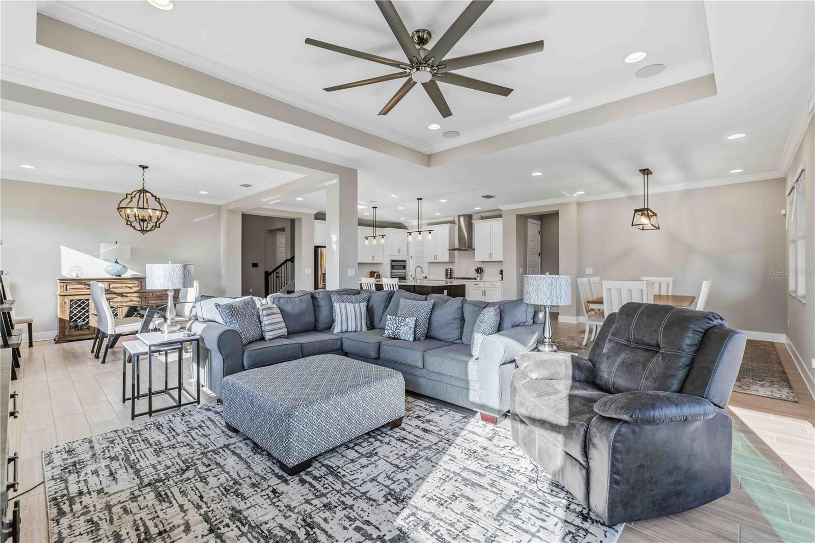 Image 8 of 75 For 17109 Sweetwater Village Drive