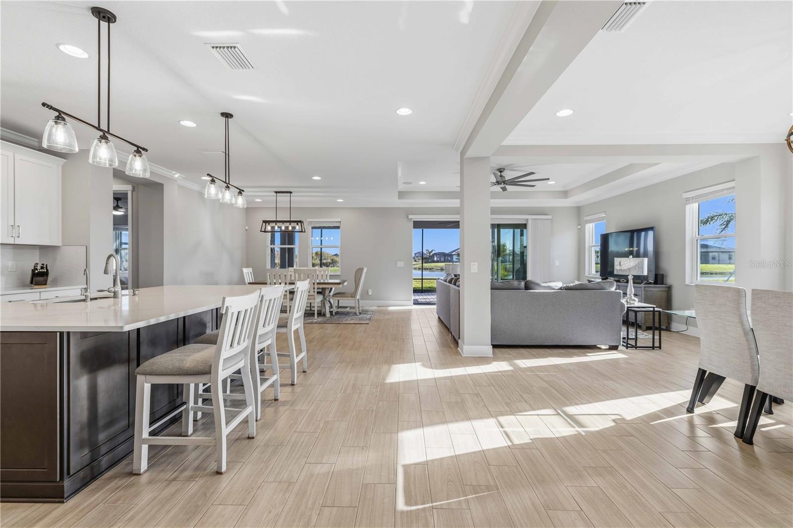 Image 9 of 75 For 17109 Sweetwater Village Drive