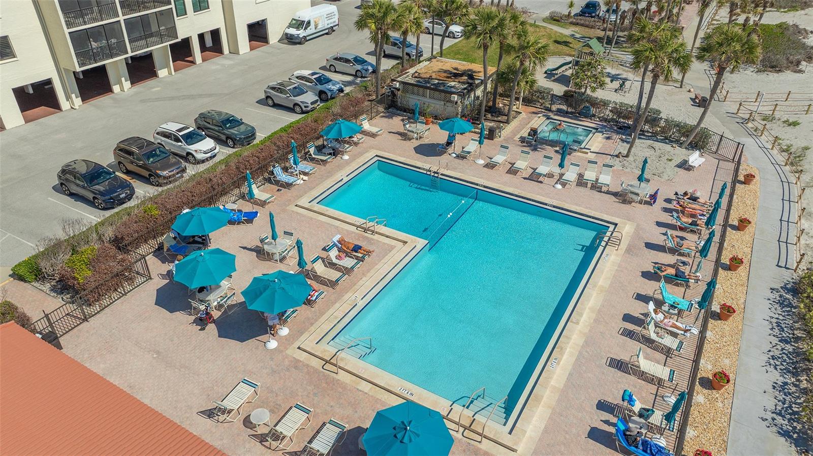 Image 16 of 45 For 1925 Gulf Of Mexico Drive G8-302