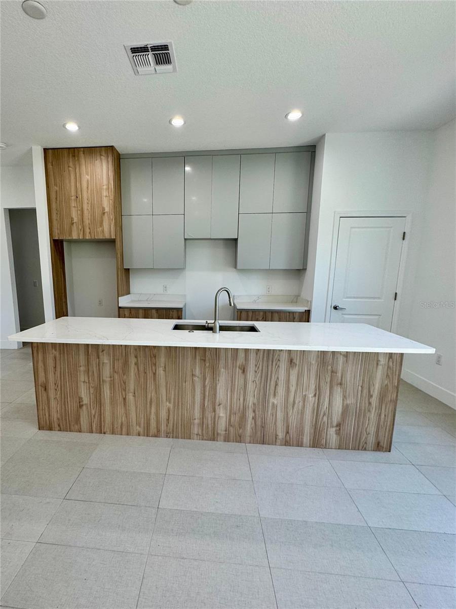 Image 4 of 16 For 1314 Congo Court