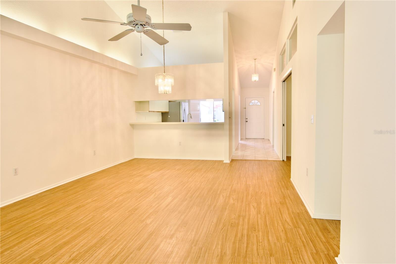 Image 9 of 42 For 4172 Marseilles Avenue 3255