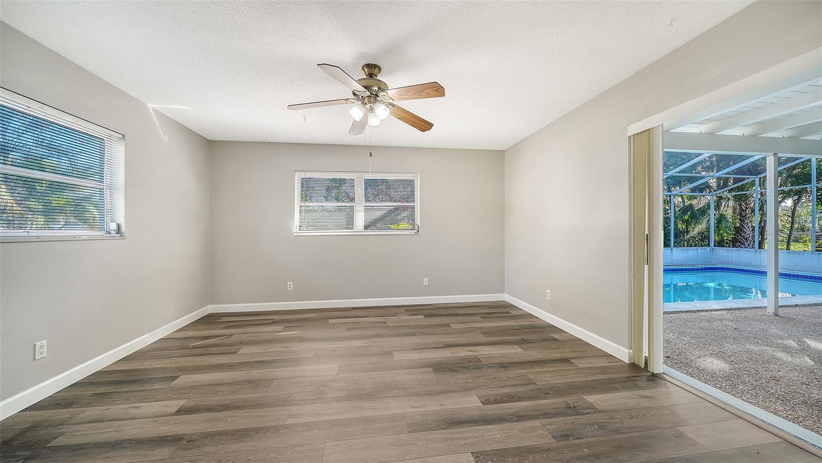 Image 20 of 39 For 3005 Lockwood Terrace